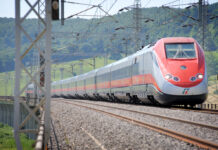Trenitalia Tper assume Customer Advisor in Emilia-Romagna: opportunità per diplomati, RAL da 31.423 euro